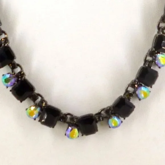 LOGO Necklace by Lori Goldstein Garnet Red, Aurora Borealis & Gunmetal 21" NWOT - Picture 3 of 5